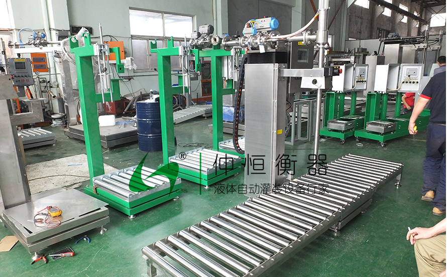 液體自動(dòng)灌裝機(jī)1
